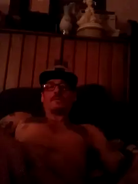 THUROBREED83 online show from October 27, 2025, 6:47 am