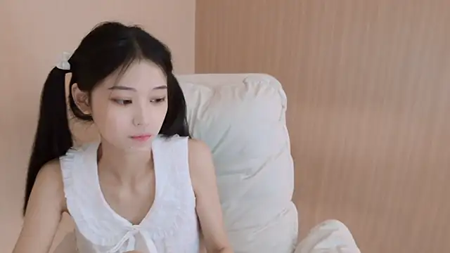 Snapshot of iiiiiiiiiu chatting on April 9, 2026, 6:19 am iiiiiiiiiu online show from April 9, 2026, 6:19 am