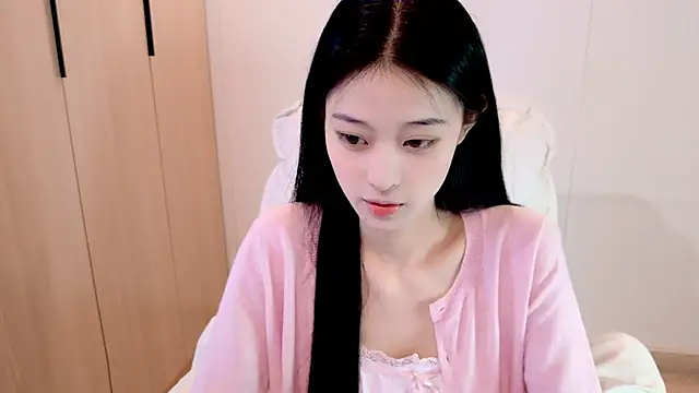 Snapshot of iiiiiiiiiu chatting on February 5, 2026, 7:26 am iiiiiiiiiu online show from February 5, 2026, 7:26 am