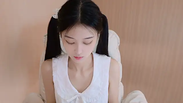 Snapshot of iiiiiiiiiu chatting on April 9, 2026, 6:15 am iiiiiiiiiu online show from April 9, 2026, 6:15 am