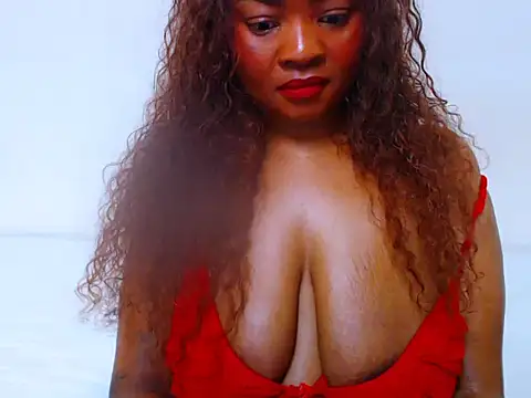 Snapshot of HONEYxPOT chatting on June 23, 2026, 9:24 pm HONEYxPOT online show from June 23, 2026, 9:24 pm