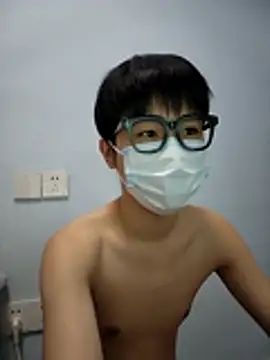 Snapshot of tinKKKKKKL chatting on February 18, 2026, 9:06 am tinKKKKKKL online show from February 18, 2026, 9:06 am