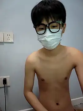 Snapshot of tinKKKKKKL chatting on February 28, 2026, 10:04 am tinKKKKKKL online show from February 28, 2026, 10:04 am