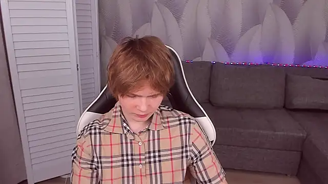 RowanScarlett online show from January 8, 2026, 9:10 pm