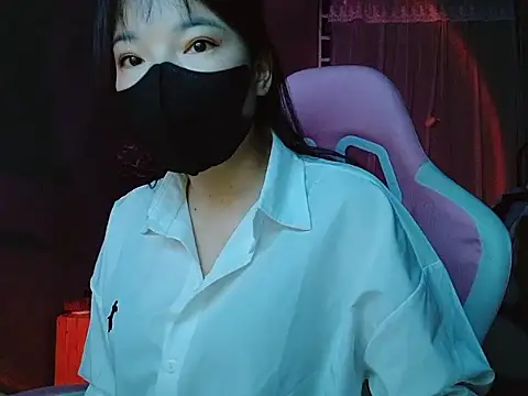 -Tamy- online show from March 18, 2026, 7:26 pm