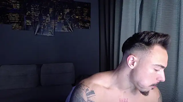 Snapshot of Master_Lukas chatting on April 27, 2026, 1:42 pm Master Lukas online show from April 27, 2026, 1:42 pm