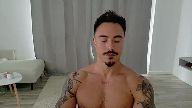 Snapshot of Master_Lukas chatting on June 4, 2026, 1:16 pm Master Lukas online show from June 4, 2026, 1:16 pm