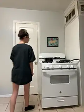 jojosbizarrelyf online show from February 14, 2026, 1:28 am