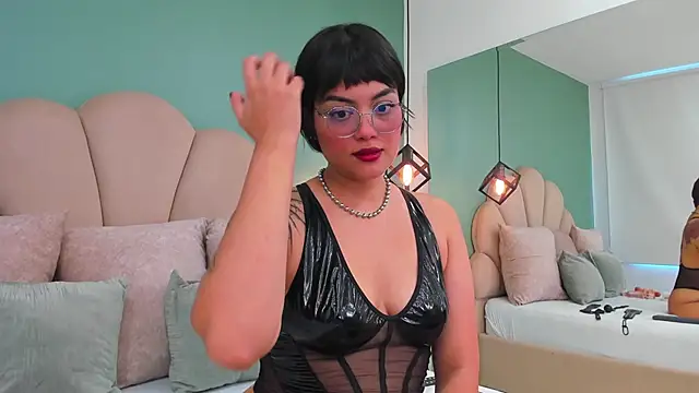 Snapshot of barbara_mmoon chatting on March 20, 2026, 5:14 pm barbara mmoon online show from March 20, 2026, 5:14 pm