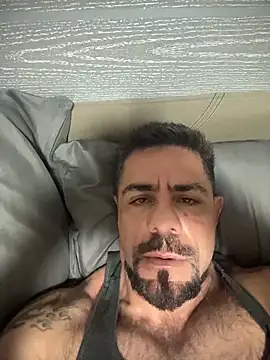 wolfbucker online show from April 11, 2026, 5:26 am