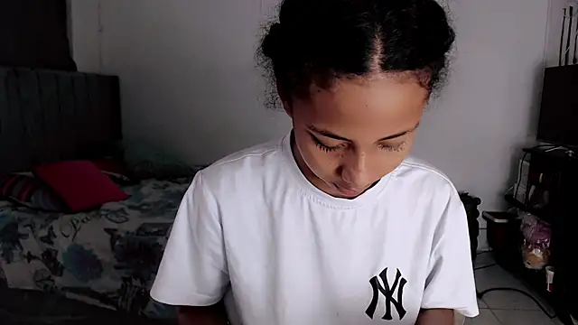 linda brown  online show from February 13, 2026, 1:11 pm