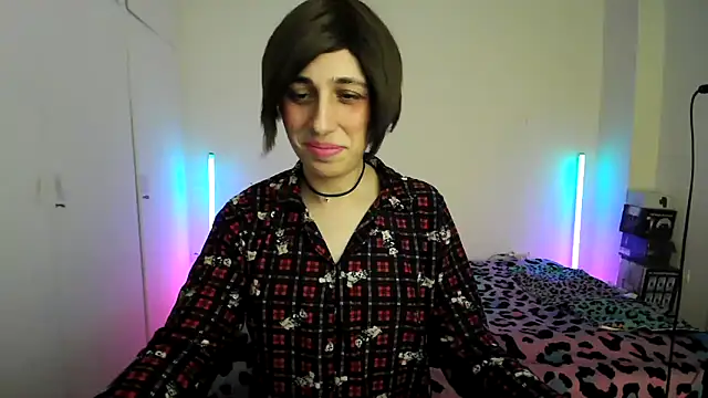 HoneyValentine online show from March 23, 2026, 8:52 pm