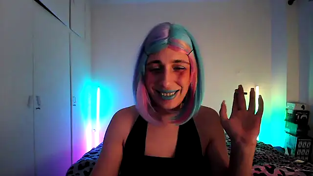 HoneyValentine online show from March 28, 2026, 7:04 pm