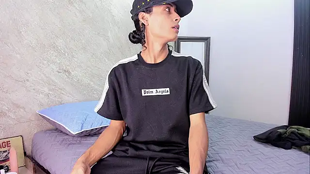 Snapshot of Treyk_king chatting on February 7, 2026, 3:58 am Treyk king online show from February 7, 2026, 3:58 am