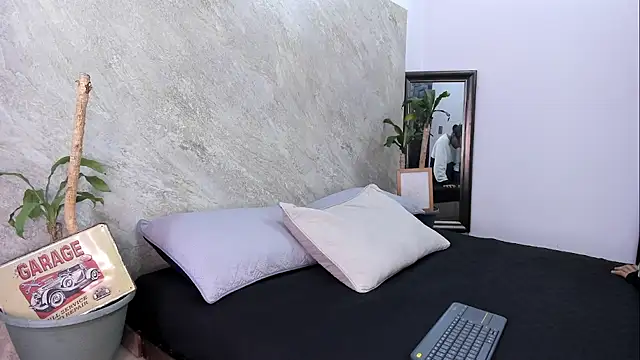 Snapshot of Treyk_king chatting on February 4, 2026, 3:56 am Treyk king online show from February 4, 2026, 3:56 am