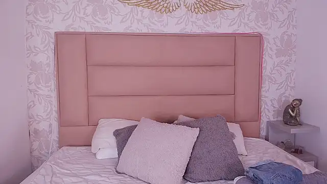 faryehh online show from April 21, 2026, 1:42 am