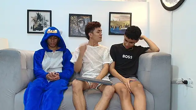 AVENGER BOYS2026 online show from January 12, 2026, 1:45 am