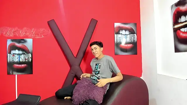 AVENGER BOYS2026 online show from April 12, 2026, 7:22 am