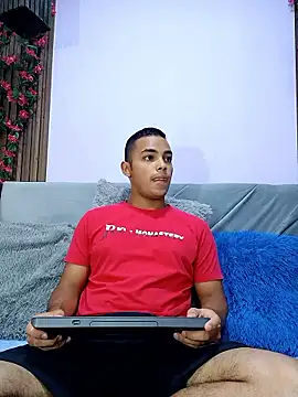 studentdeivy  online show from January 10, 2026, 10:32 am