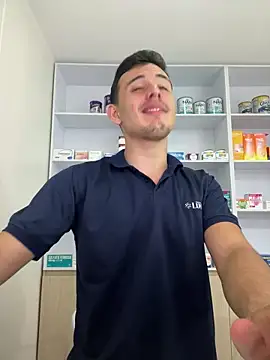 Keylerth  online show from April 17, 2026, 11:18 pm