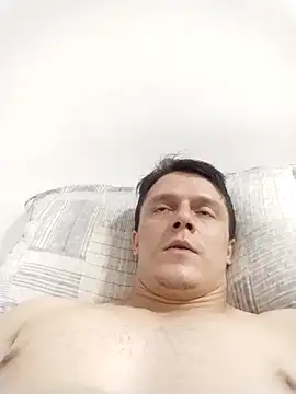 RAFAELQUINTEROSCAVALHEI online show from February 3, 2026, 4:23 pm