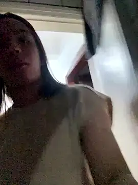 ofjuliaa online show from January 16, 2026, 4:16 am