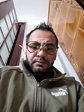 julian-112 online show from January 11, 2026, 9:38 am