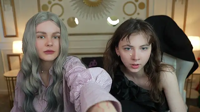 Orly flame online show from April 3, 2026, 2:34 pm