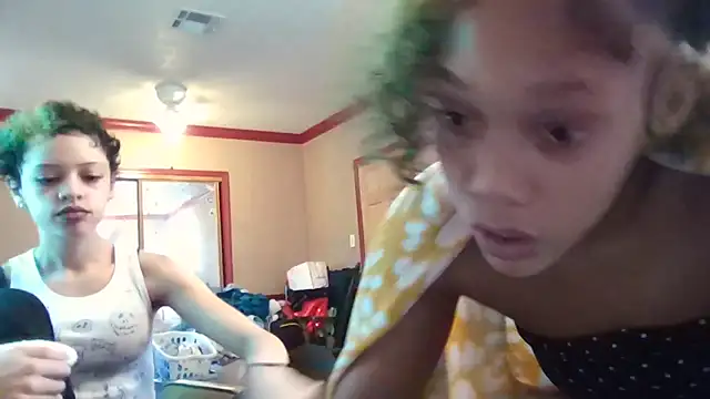 Tamiii420 online show from January 6, 2026, 9:19 pm