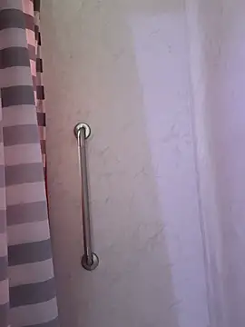 Tamiii420 online show from April 9, 2026, 4:46 pm