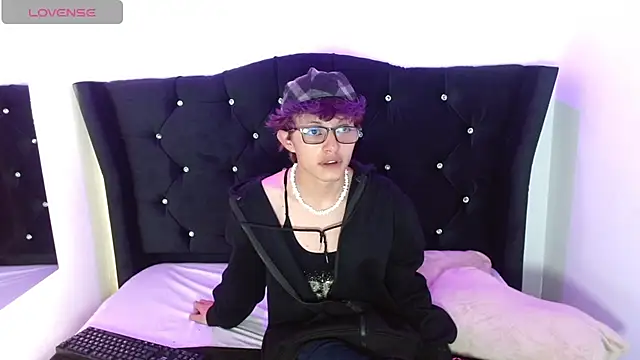 Angel adrien online show from January 14, 2026, 12:31 pm