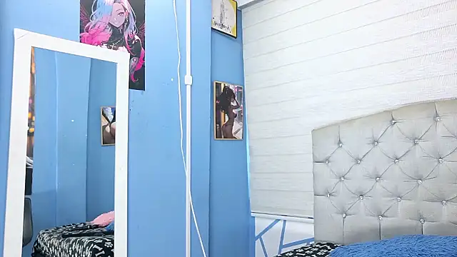 eimy hot19 online show from January 18, 2026, 2:09 pm