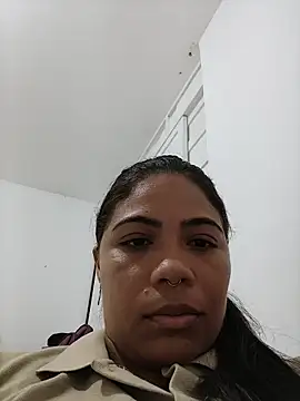 Indiafogosa23 online show from May 14, 2026, 2:25 pm