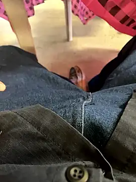 Nutsohard online show from January 8, 2026, 6:36 pm