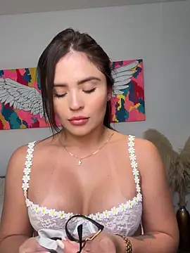 Snapshot of SofiaGomez444 chatting on February 4, 2026, 3:51 pm SofiaGomez444 online show from February 4, 2026, 3:51 pm