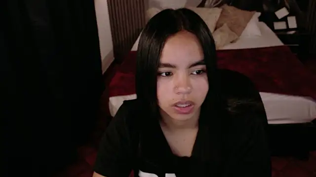 SofiaMante  online show from March 27, 2026, 9:05 pm