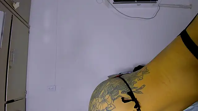 vennuss19 online show from March 26, 2026, 10:29 pm