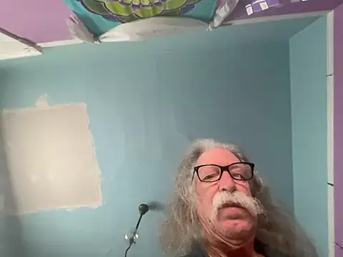 LickYourYoni online show from February 28, 2026, 3:33 pm