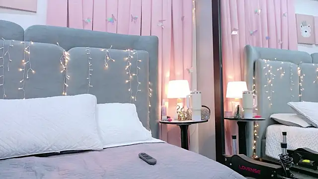AlmaRose  online show from July 16, 2026, 7:44 pm