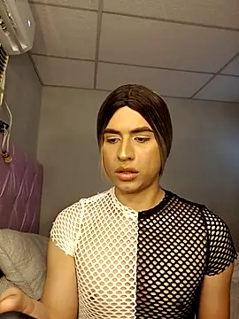 Snapshot of sammyhil chatting on February 6, 2026, 10:28 pm sammyhil online show from February 6, 2026, 10:28 pm