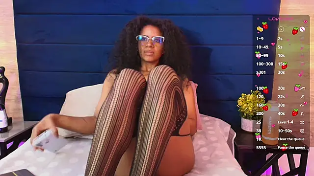 Ellie-Alves online show from March 27, 2026, 2:18 pm