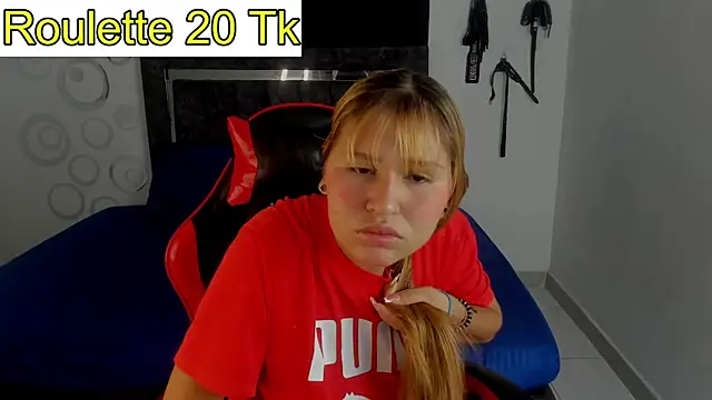 Snapshot of Bella_Blanca chatting on February 9, 2026, 12:14 pm Bella Blanca online show from February 9, 2026, 12:14 pm