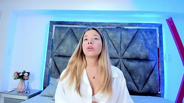 DanielaSilva  online show from January 15, 2026, 3:10 am