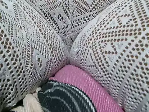 Snapshot of hotcandyxtrem chatting on March 3, 2026, 10:17 pm hotcandyxtrem online show from March 3, 2026, 10:17 pm