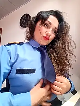 Alejandra N online show from February 19, 2026, 5:54 pm