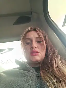 Snapshot of Alejandra_N chatting on April 27, 2026, 8:07 pm Alejandra N online show from April 27, 2026, 8:07 pm