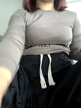 -LunaLust online show from January 9, 2026, 9:38 am