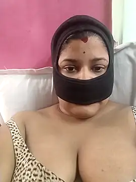 Snapshot of pinkisaha75 chatting on February 11, 2026, 6:35 am pinkisaha75 online show from February 11, 2026, 6:35 am