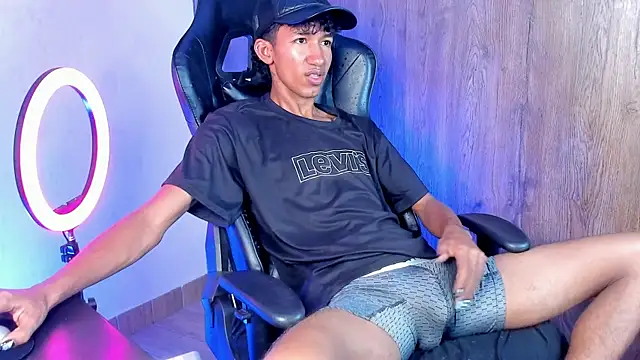 neitan miller  online show from April 7, 2026, 1:02 pm