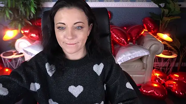 Dafni Monn online show from February 22, 2026, 6:38 am